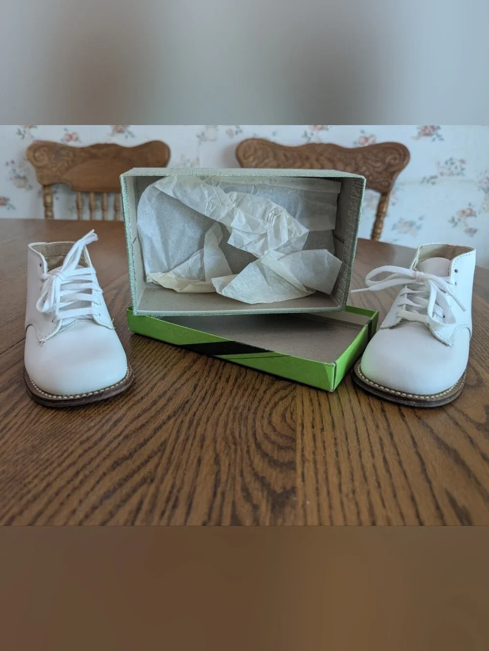 NIB Vintage Young Set White Leather Baby High Top Walkers Size 6.5 D Deadstock